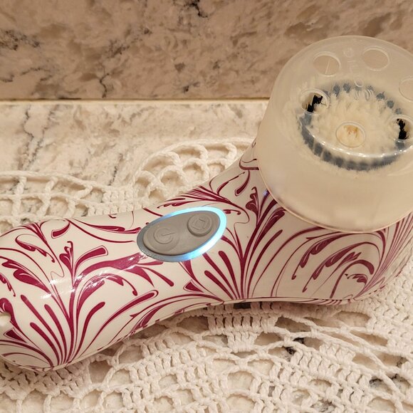 CLARISONIC MIA 2 FACIAL CLEANSING SYSTEM CHARGER RADIANCE SENSITIVE BRUSH HEADS - Picture 3 of 14